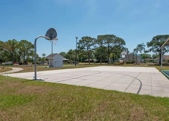 Condo With Pool, Gym, Golf, Jacuzzi And Game Areas